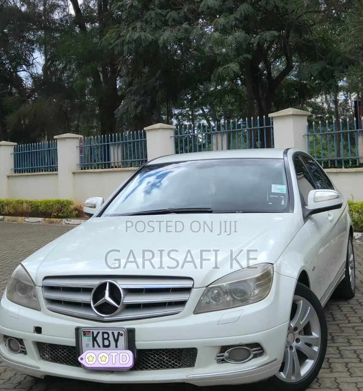 Mercedes-Benz C200 2007 White