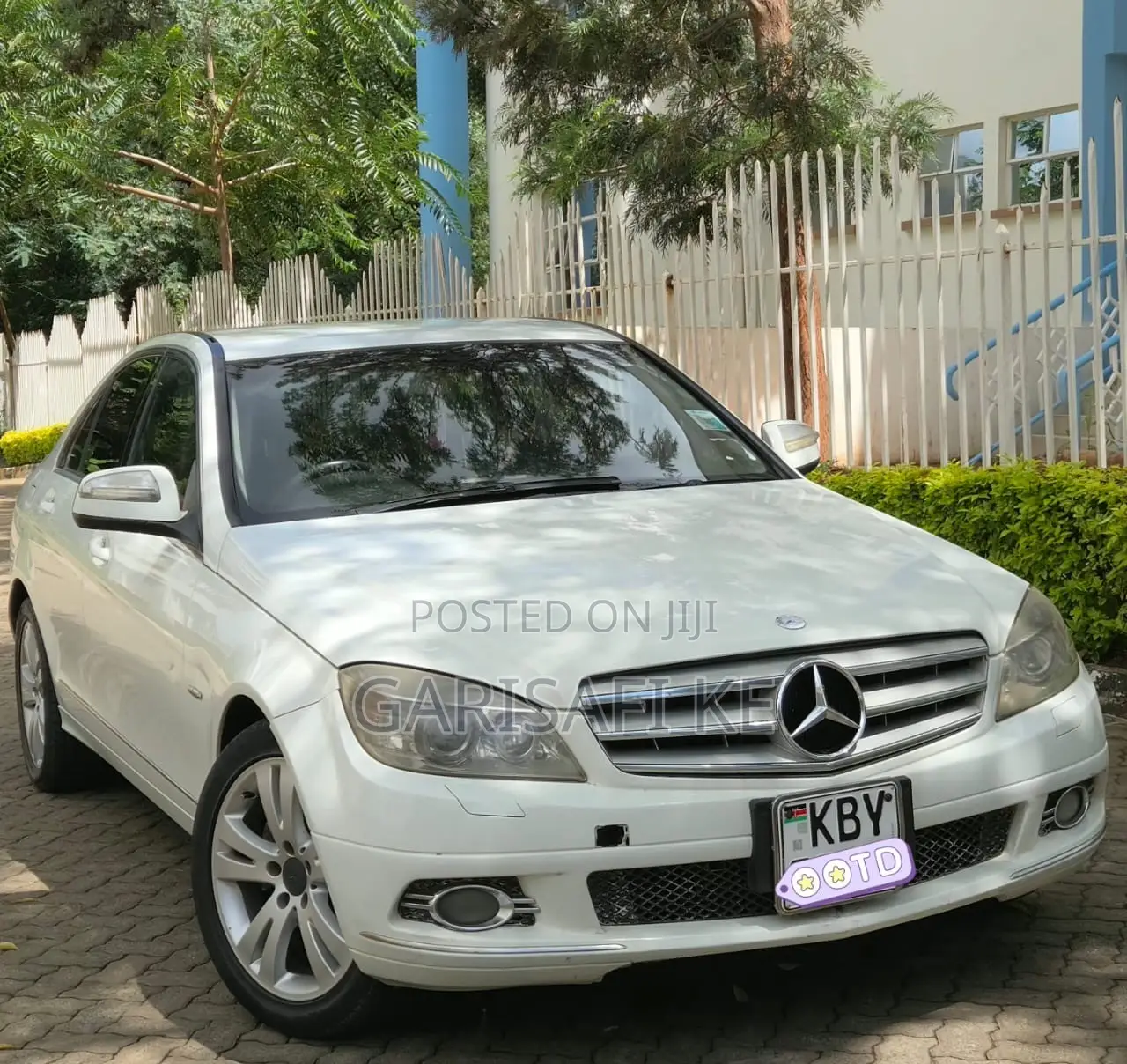 Mercedes-Benz C200 2007 White