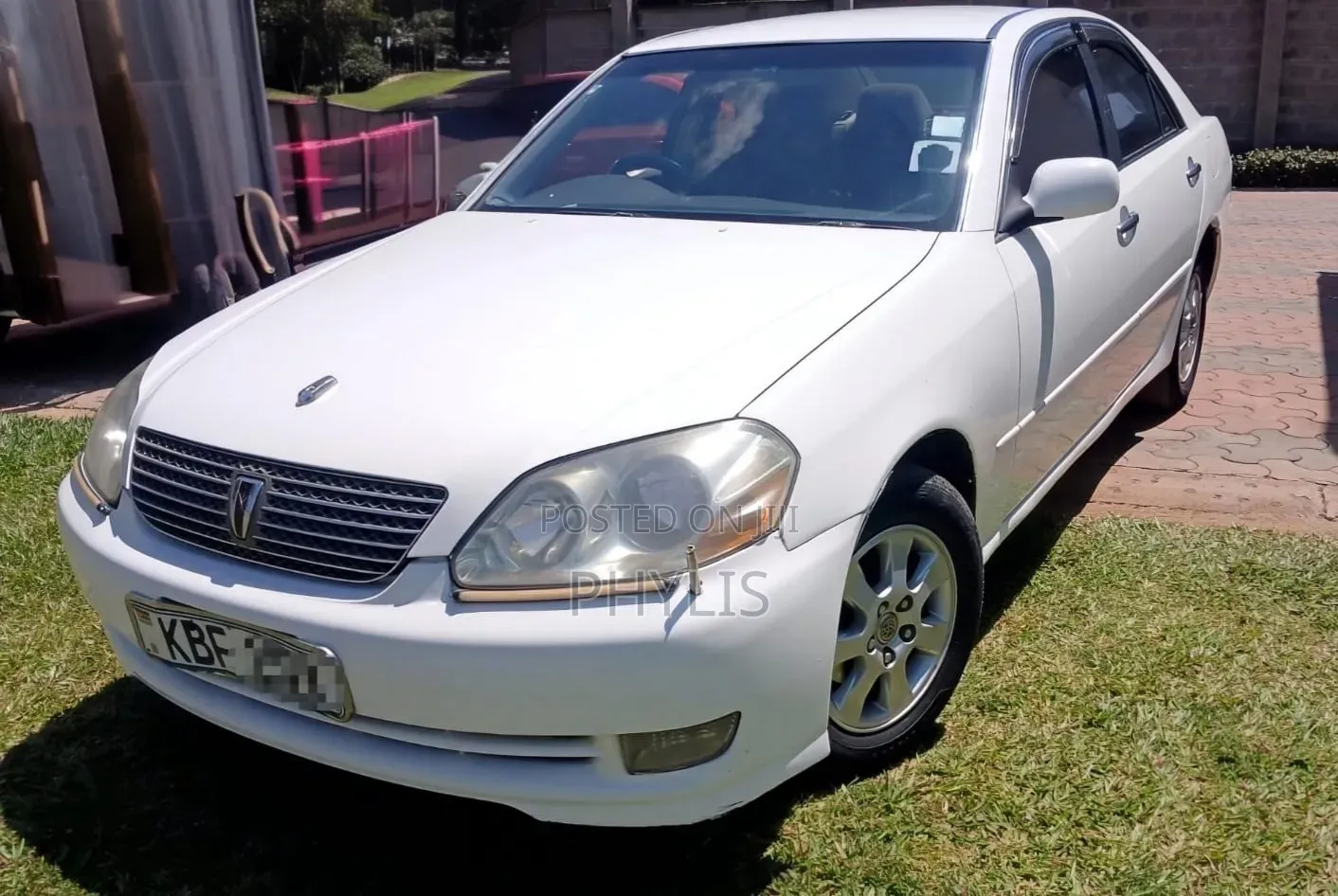 Toyota Mark II 2001 White