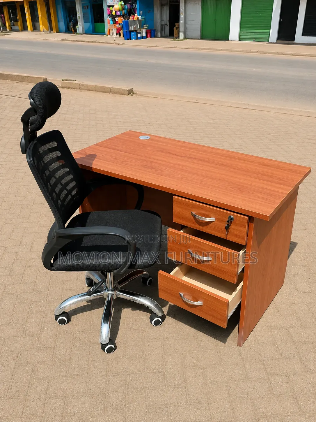 Office Desk Professionals Sets