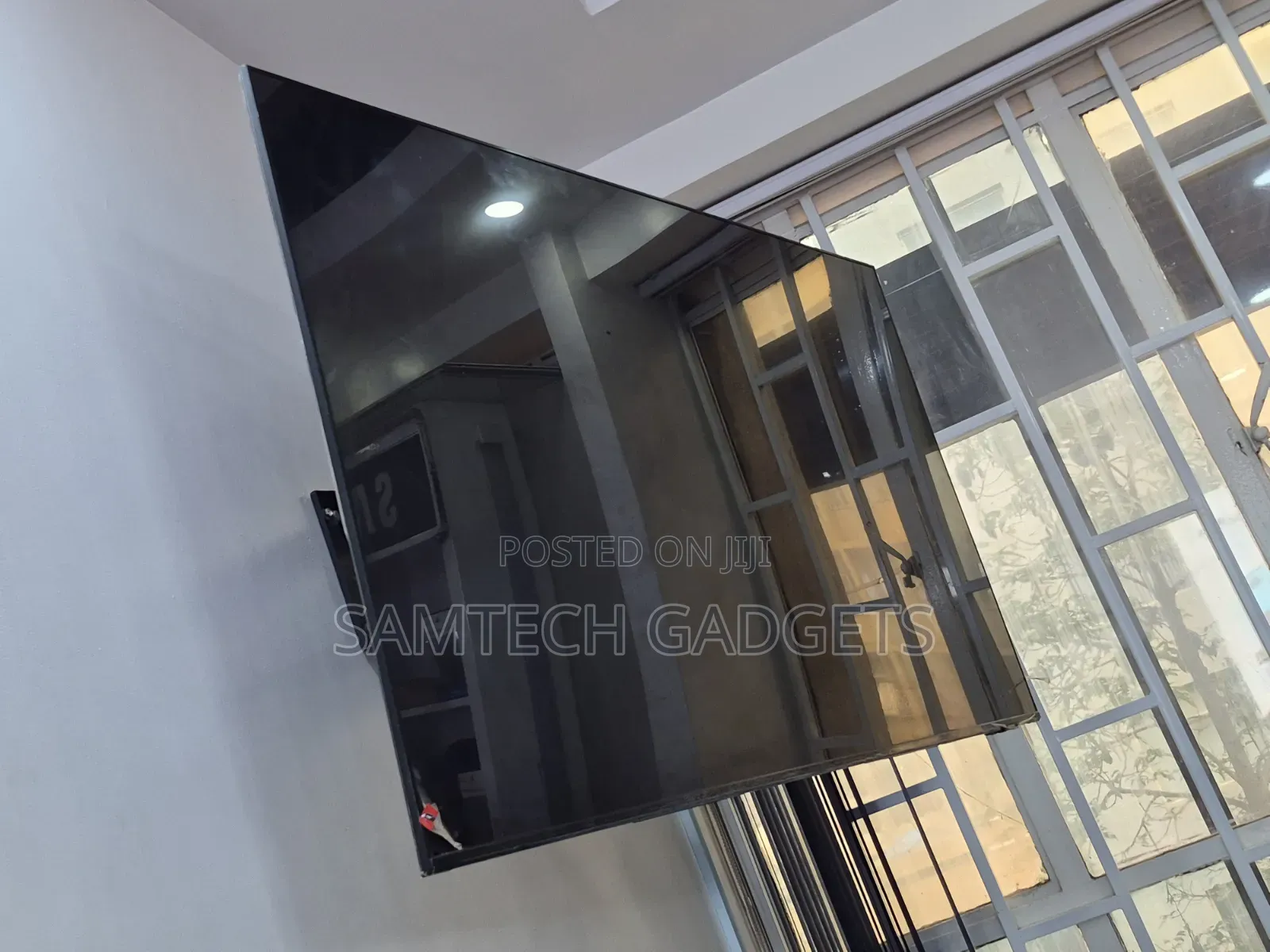 Samsung TV CU8100 55 Inches