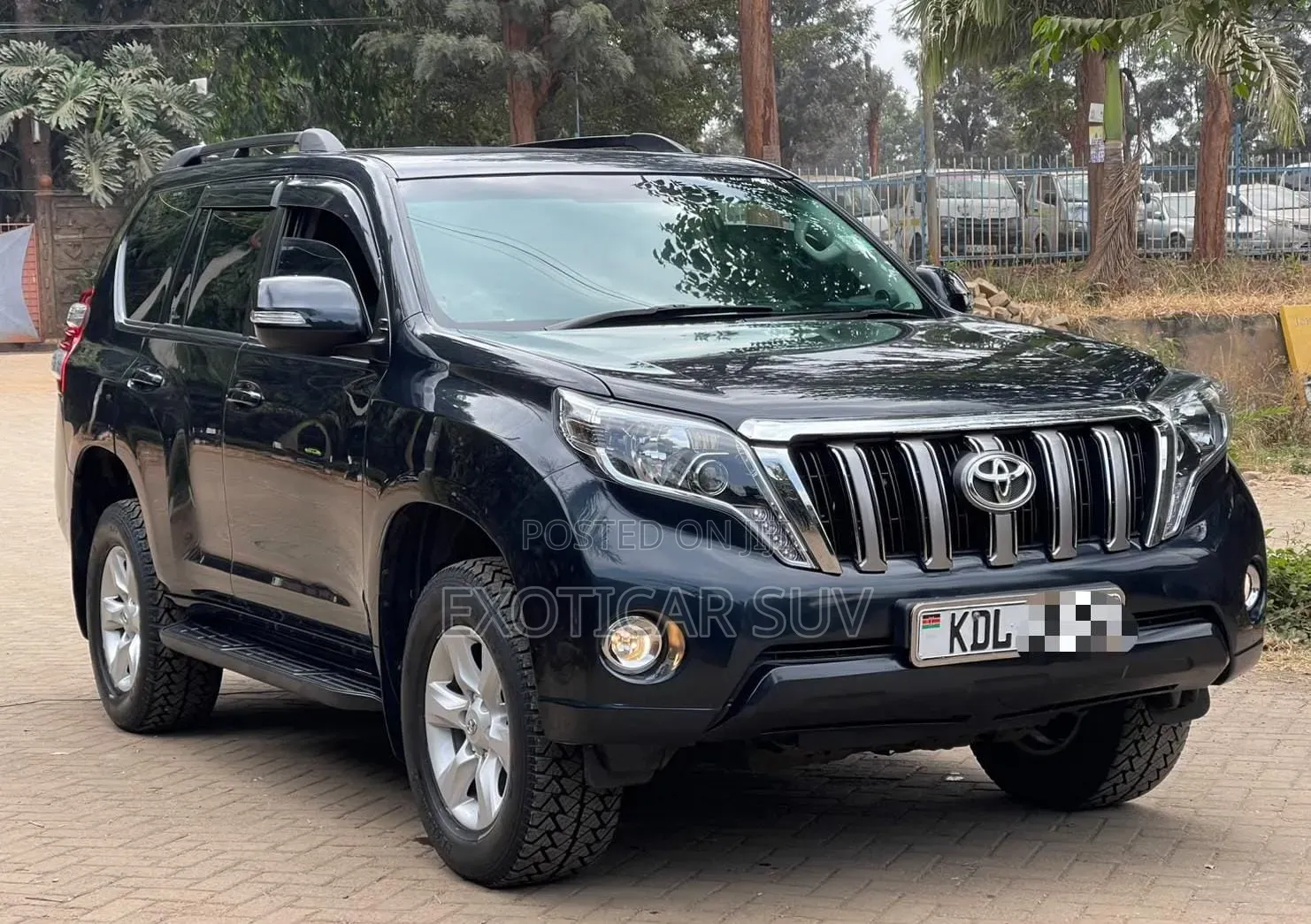 Toyota Land Cruiser Prado 3.0 TD 2012 Matt Black