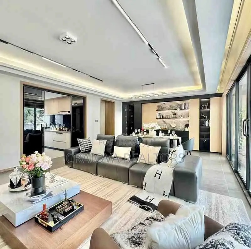 4bdrm Apartment in Raphta Road Area for sale