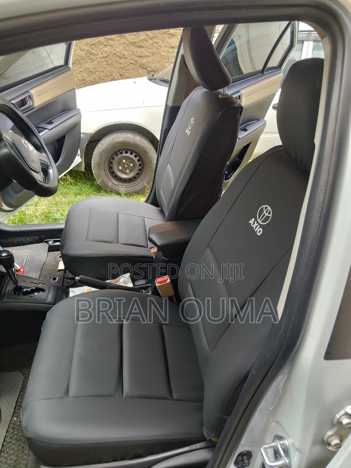 Toyota Axio Seat Covers – Multiple Designs