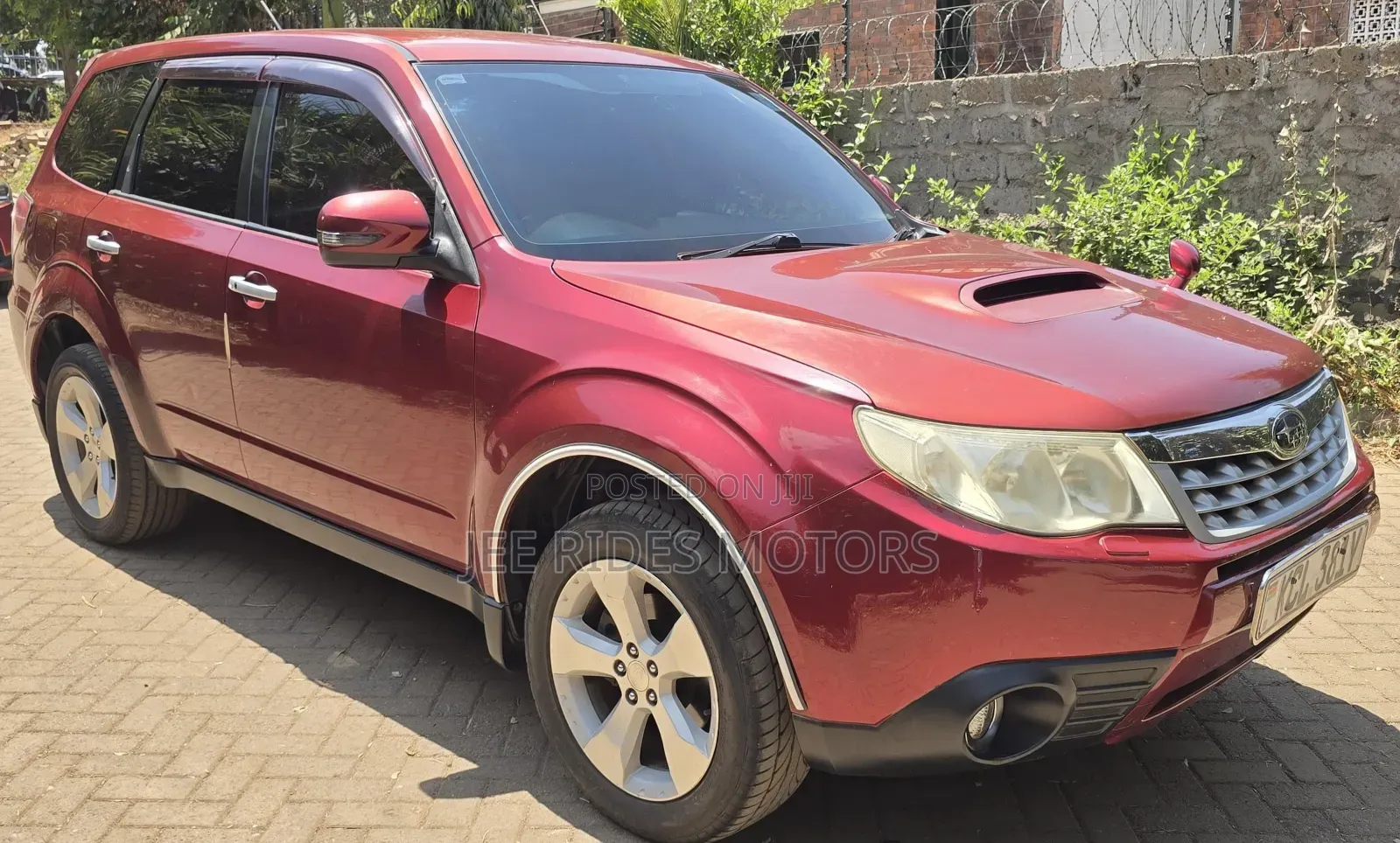 Subaru Forester 2011 Maroon