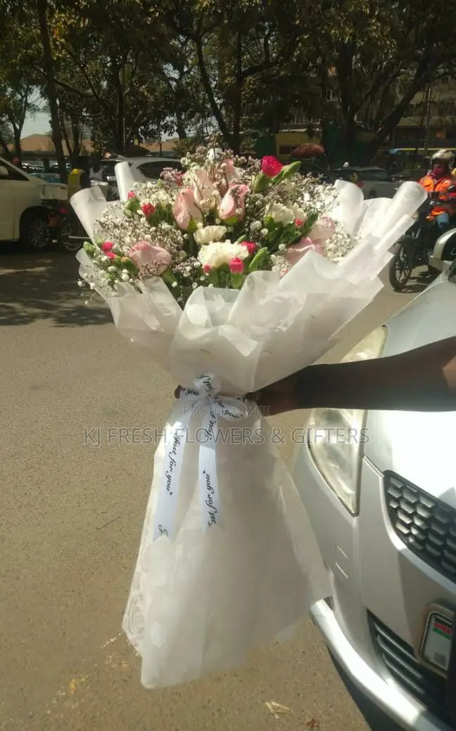 Bespoke Luxury Flower Bouquets Nairobi – Premium Fresh Flowers Gifts