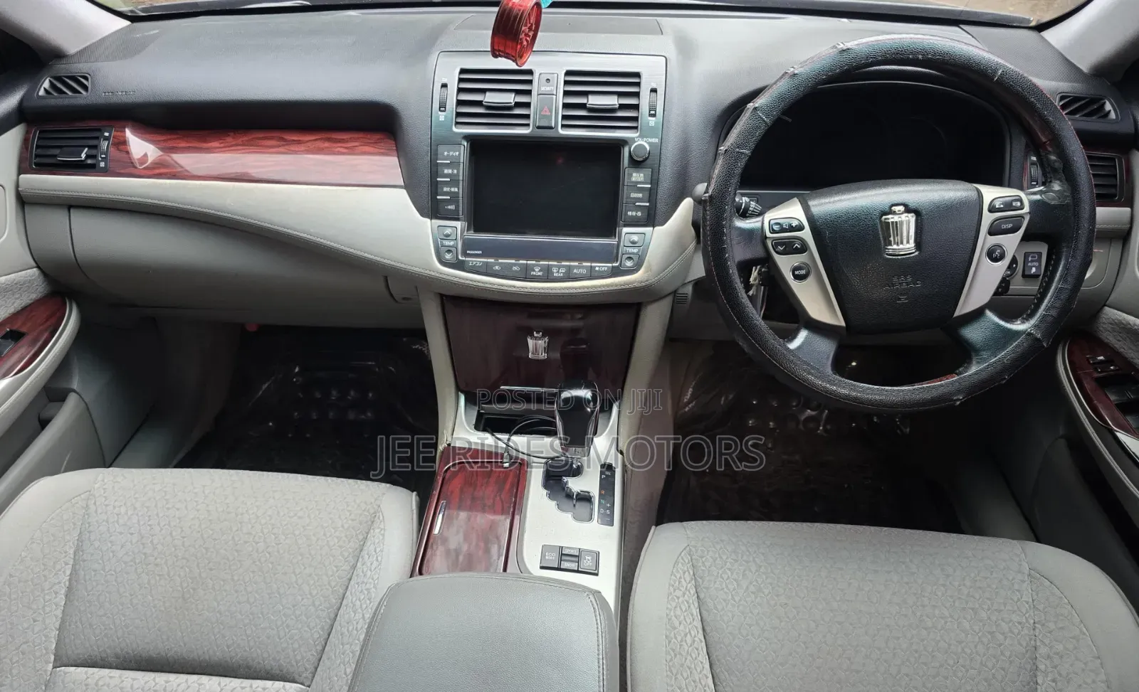 Toyota Crown 2010 Matt Black
