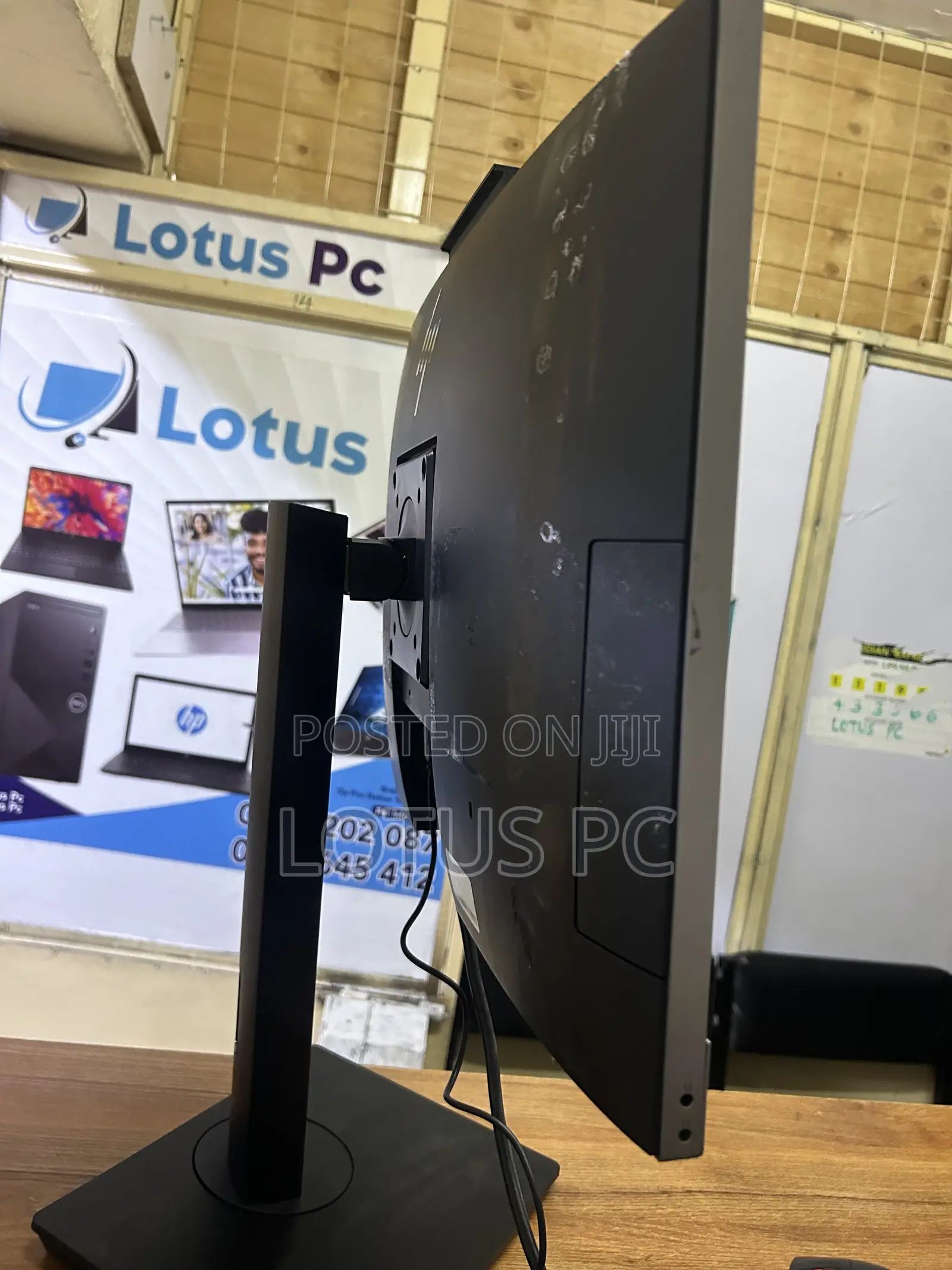 Desktop Computer HP EliteOne 800 G3 8GB Intel Core i5 SSD 256GB