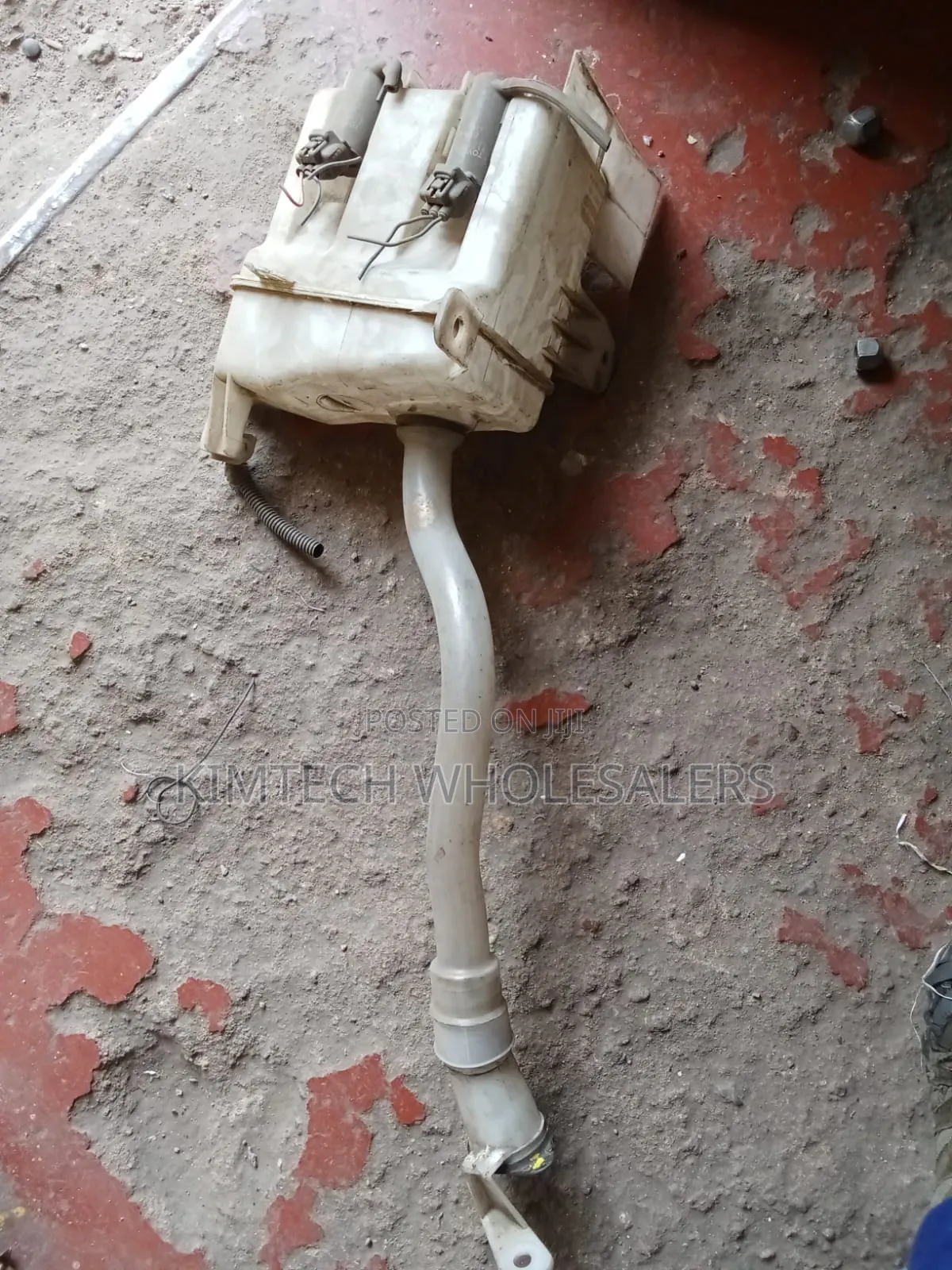 Noah Washer Bottle