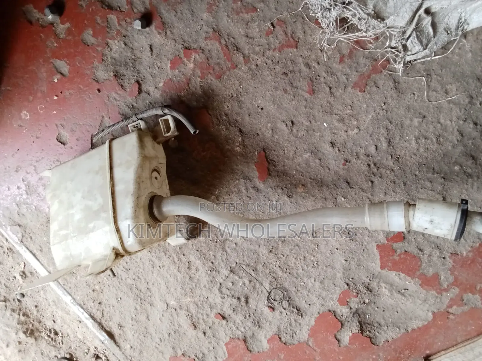 Noah Washer Bottle