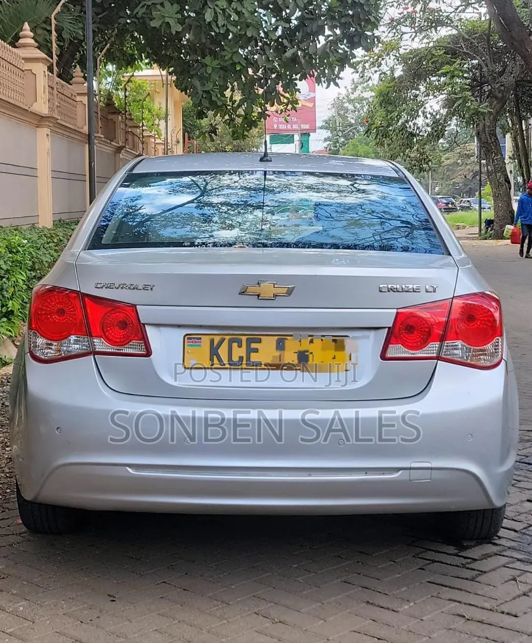 Chevrolet Cruze LS 4dr Sedan (1.8L 4cyl 6A) 2014 Silver