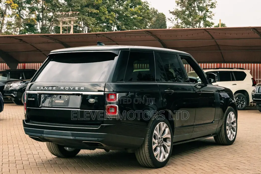 Land Rover Range Rover Vogue 2019 Black