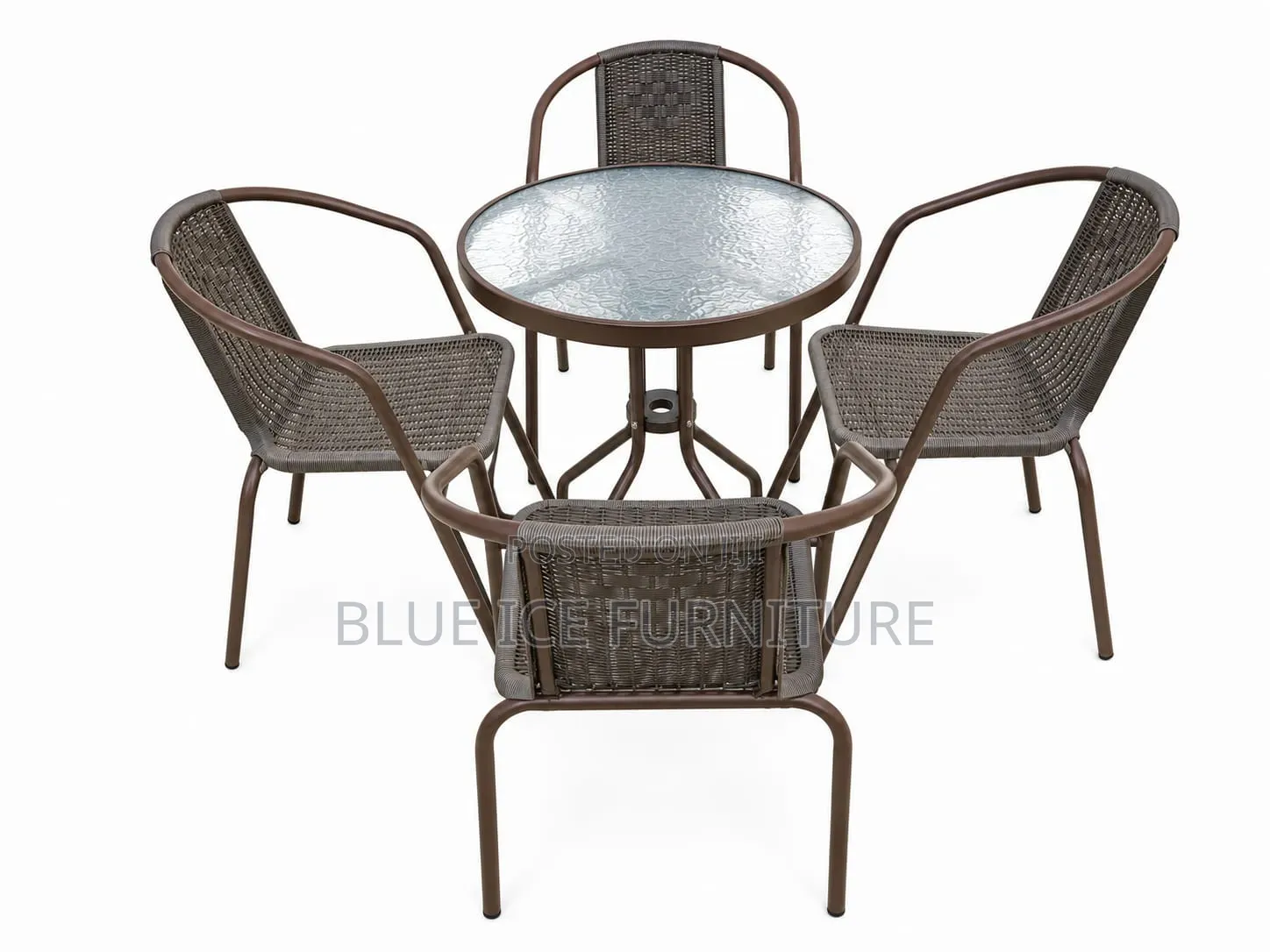 4-Seater Outdoor Patio Dining Set With Round Glass Table