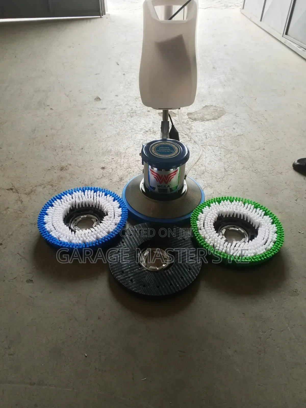 3 Brushes Carpet Scrubber