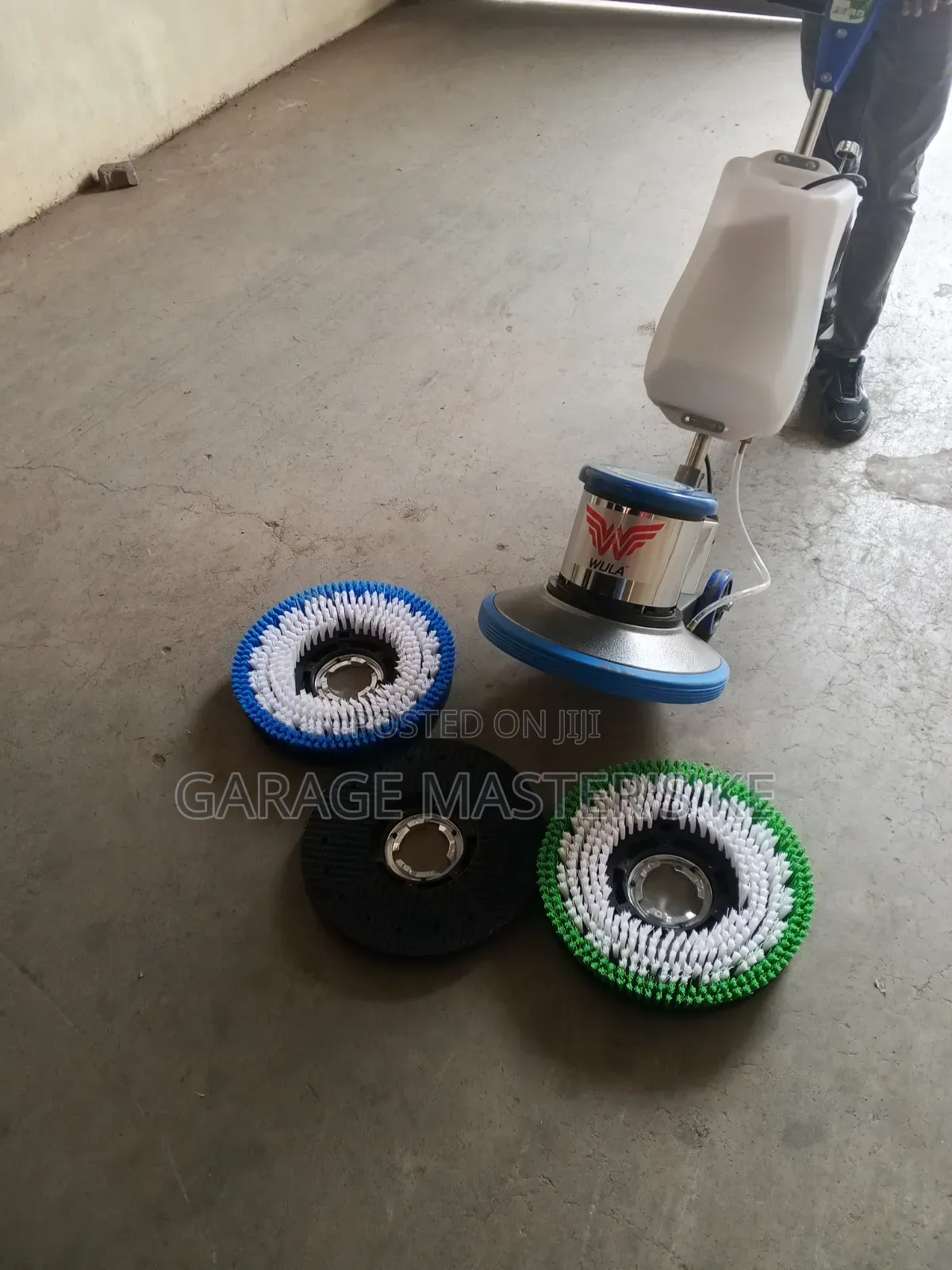 Carpet Scrubber