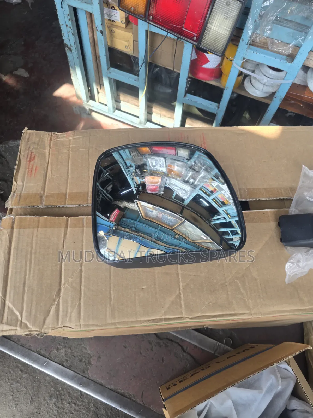 Isuzu F-Series New Model Third Square Mirror