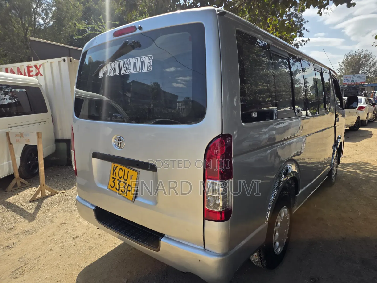 Toyota HiAce 2012 Silver