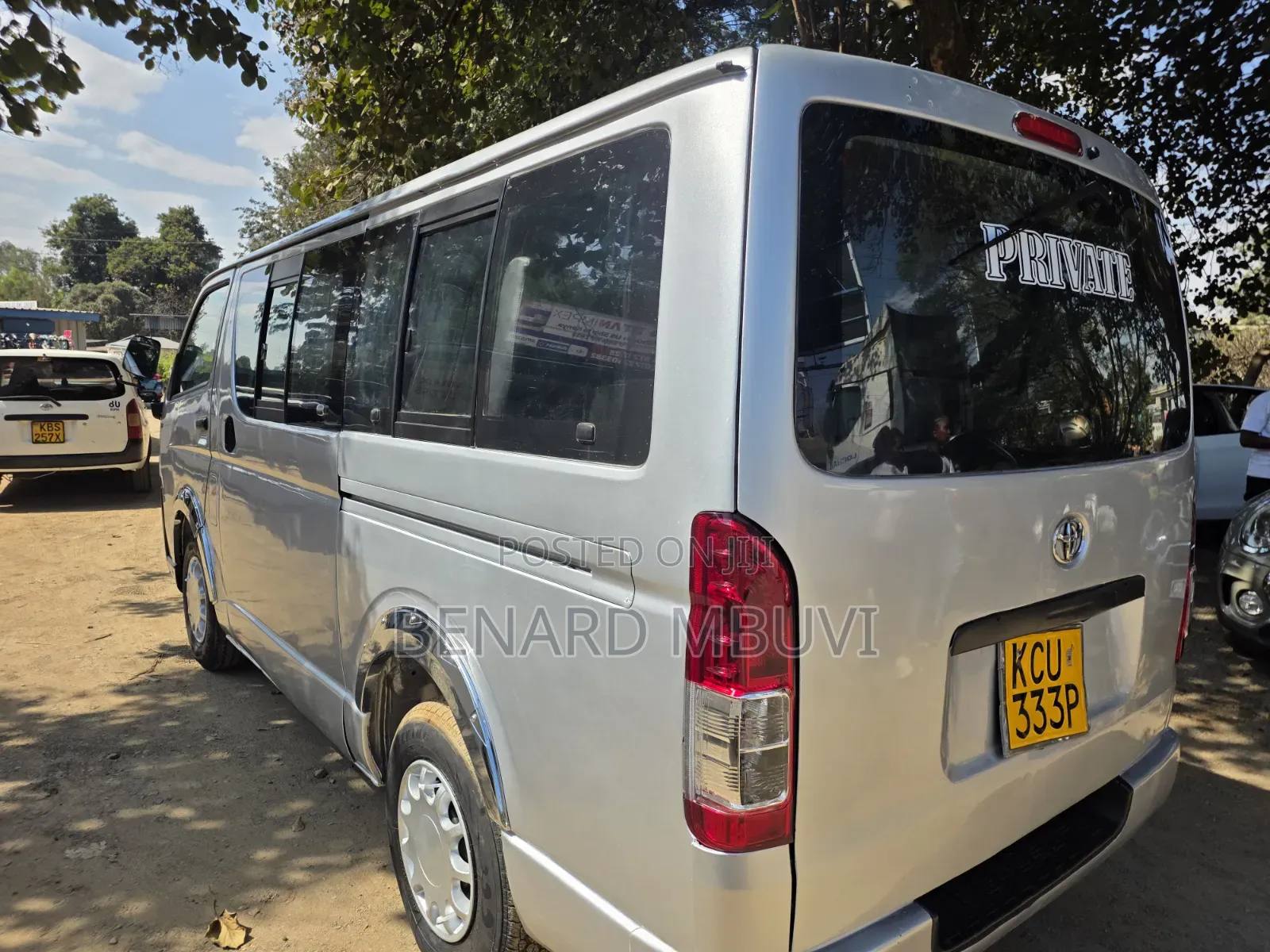 Toyota HiAce 2012 Silver