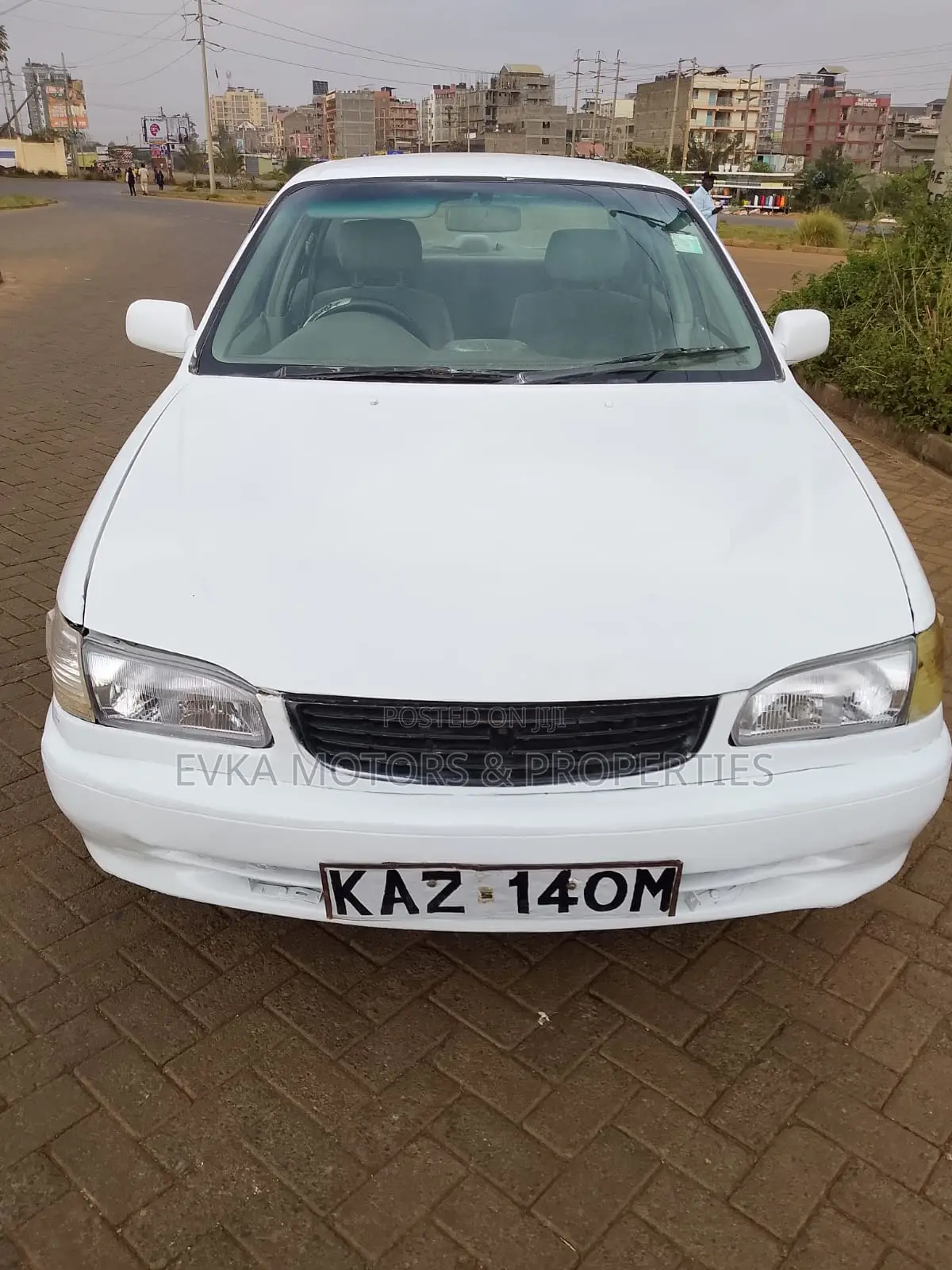 Toyota Corolla 2001 White