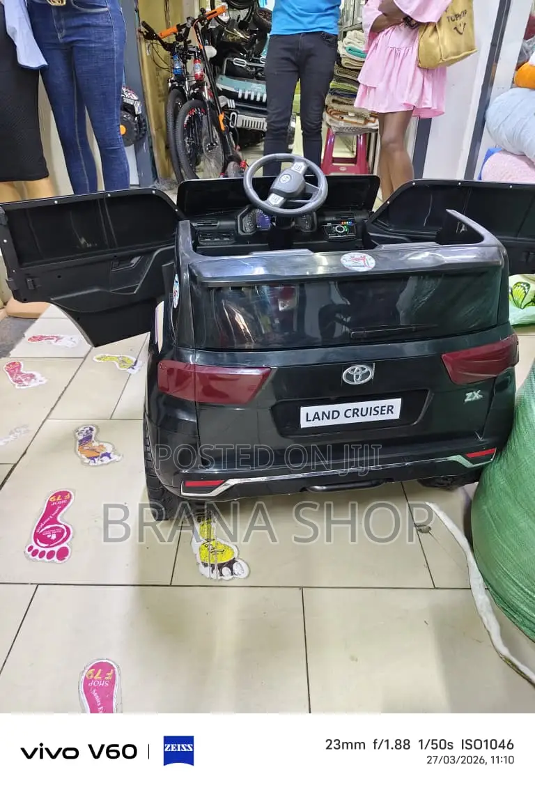 Kids Electric Toyota Land Cruiser LC300 – Black
