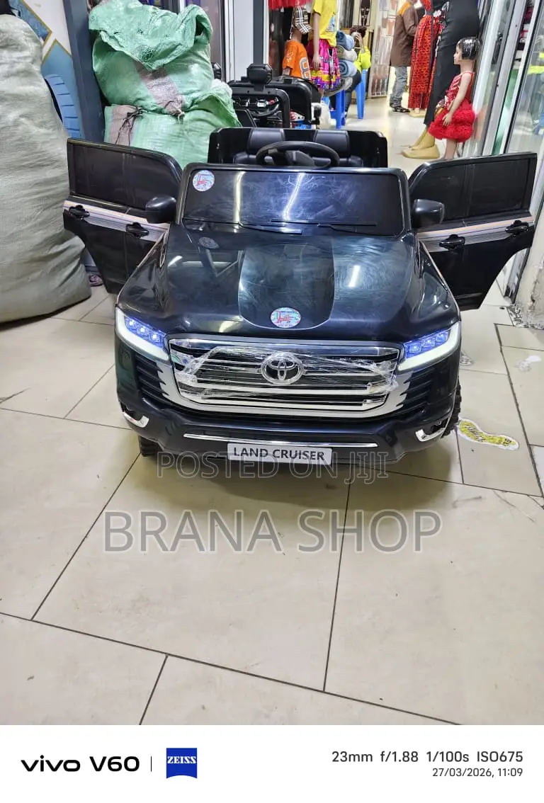 Kids Electric Toyota Land Cruiser LC300 – Black