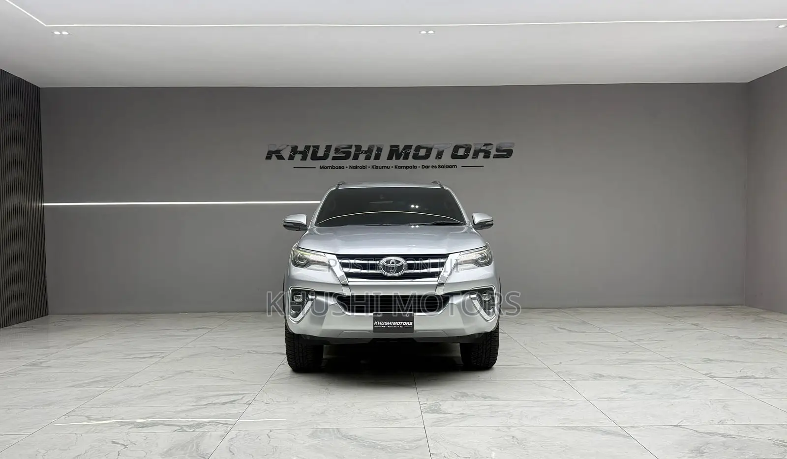 Toyota Fortuner 2019 Silver