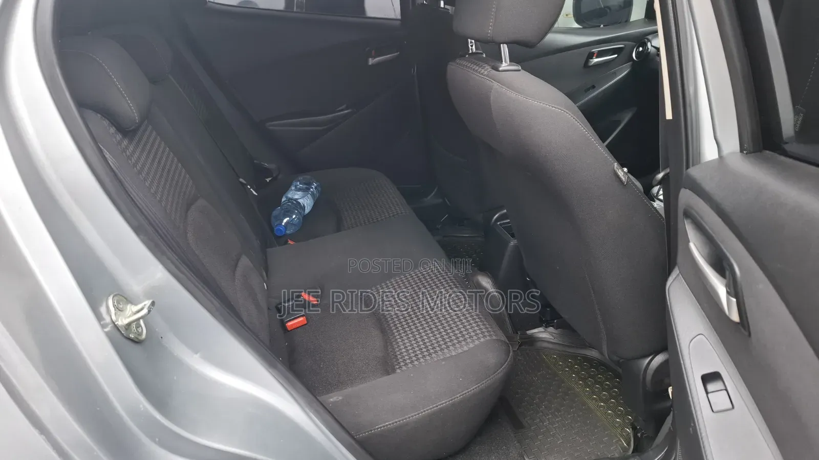 Mazda Demio 2017 Silver