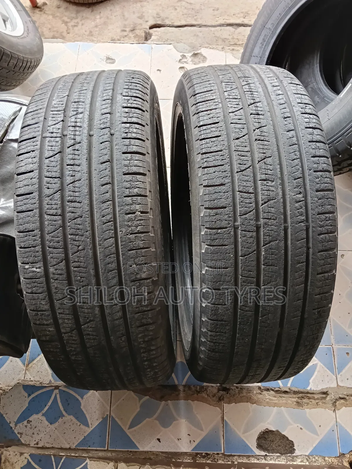 Pirelli 225/55r18 Used
