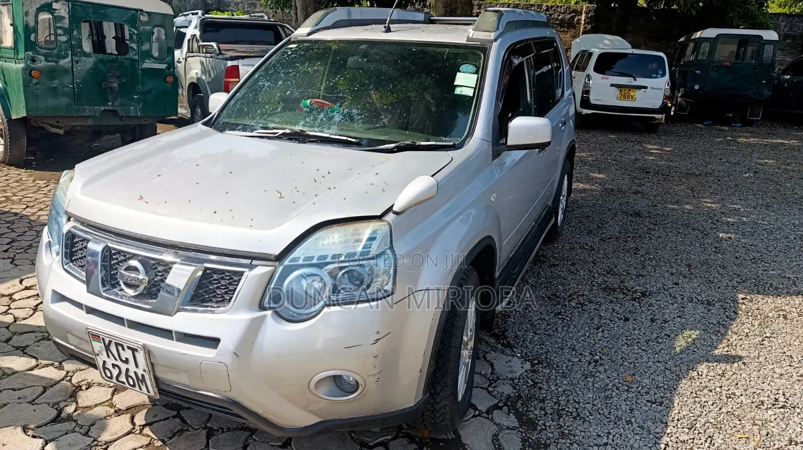 Nissan X-Trail 2011 Gray