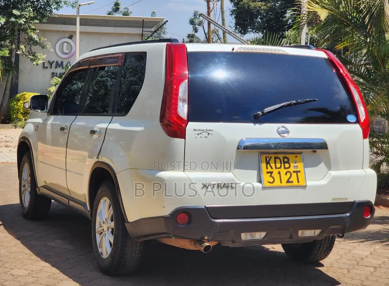 Nissan X-Trail 2013 White