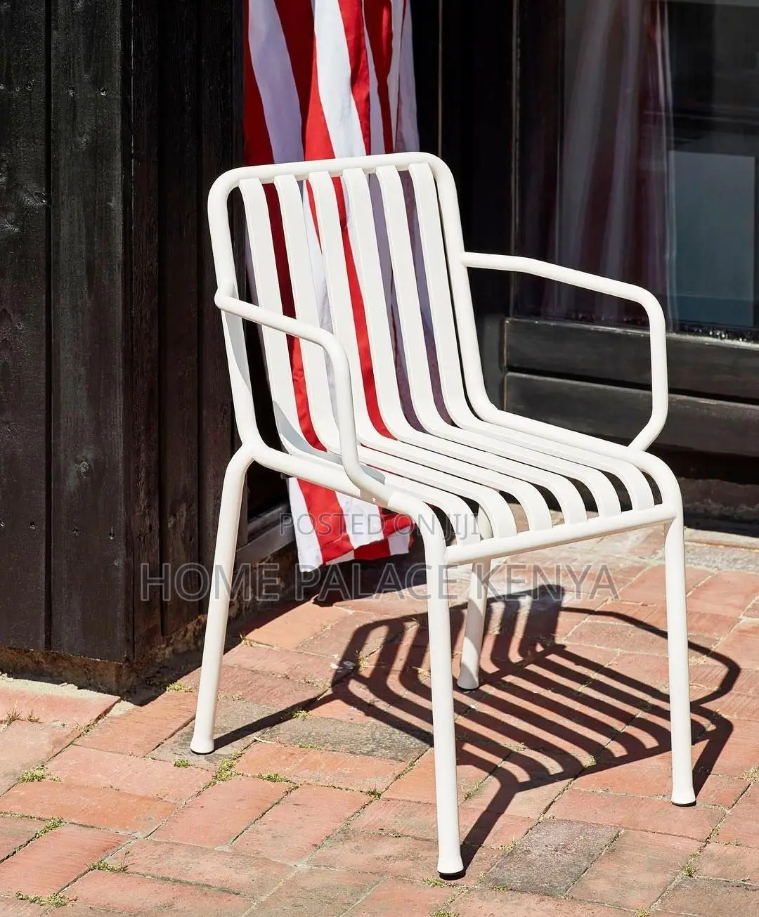 Plastic Chair; Comfortable Plastic Chair for Everyday Use
