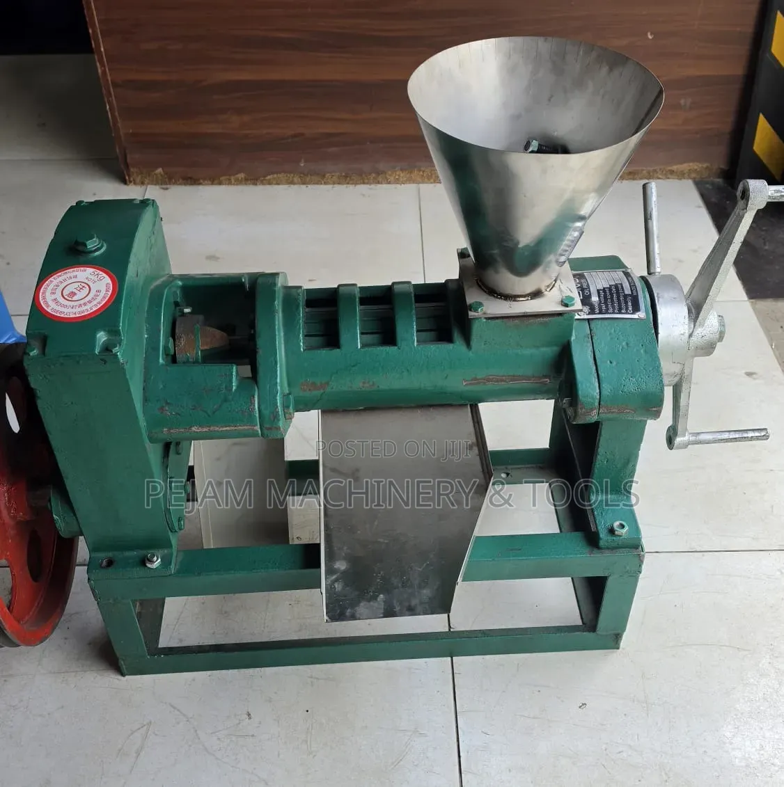 Oil Expeller/Oil Extruder With 7.5hp Motor and Stand