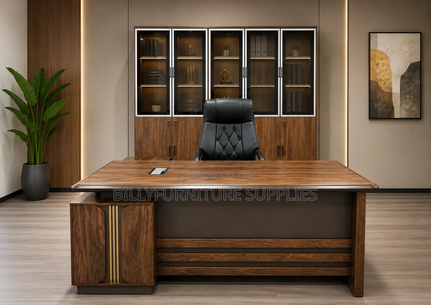Executive Boss Desk With Storage Cabinet