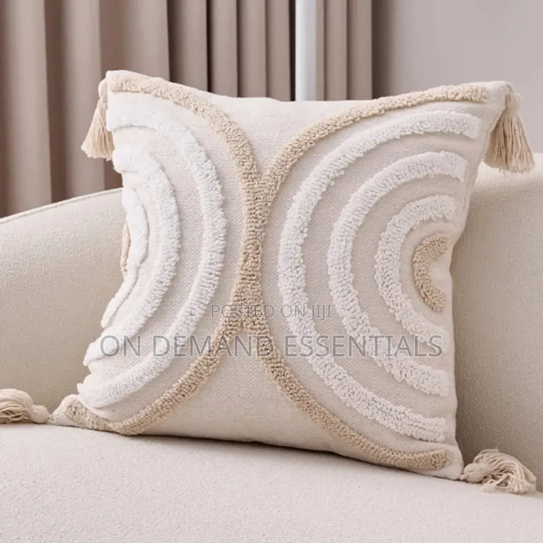 Luxury Tufted Pillow Cases
45cm by 45cm