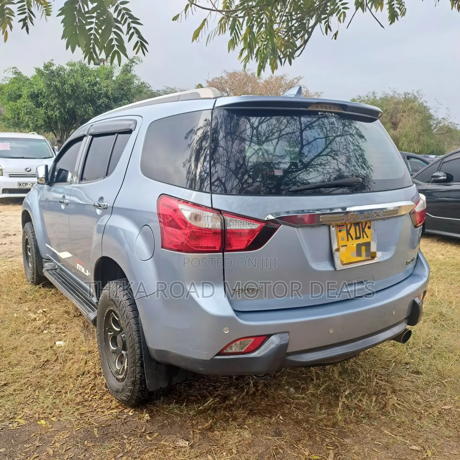 Isuzu MU-X 2015 Blue