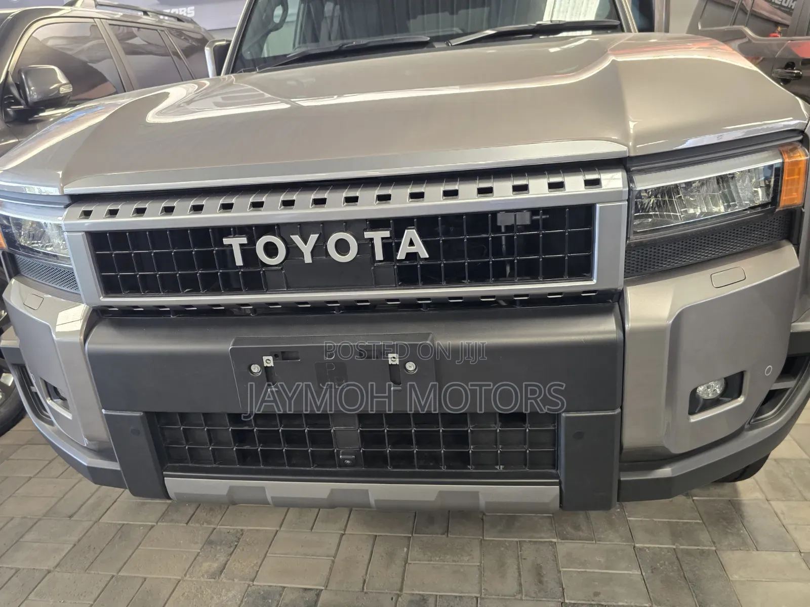 Toyota Land Cruiser Prado 2024 Silver
