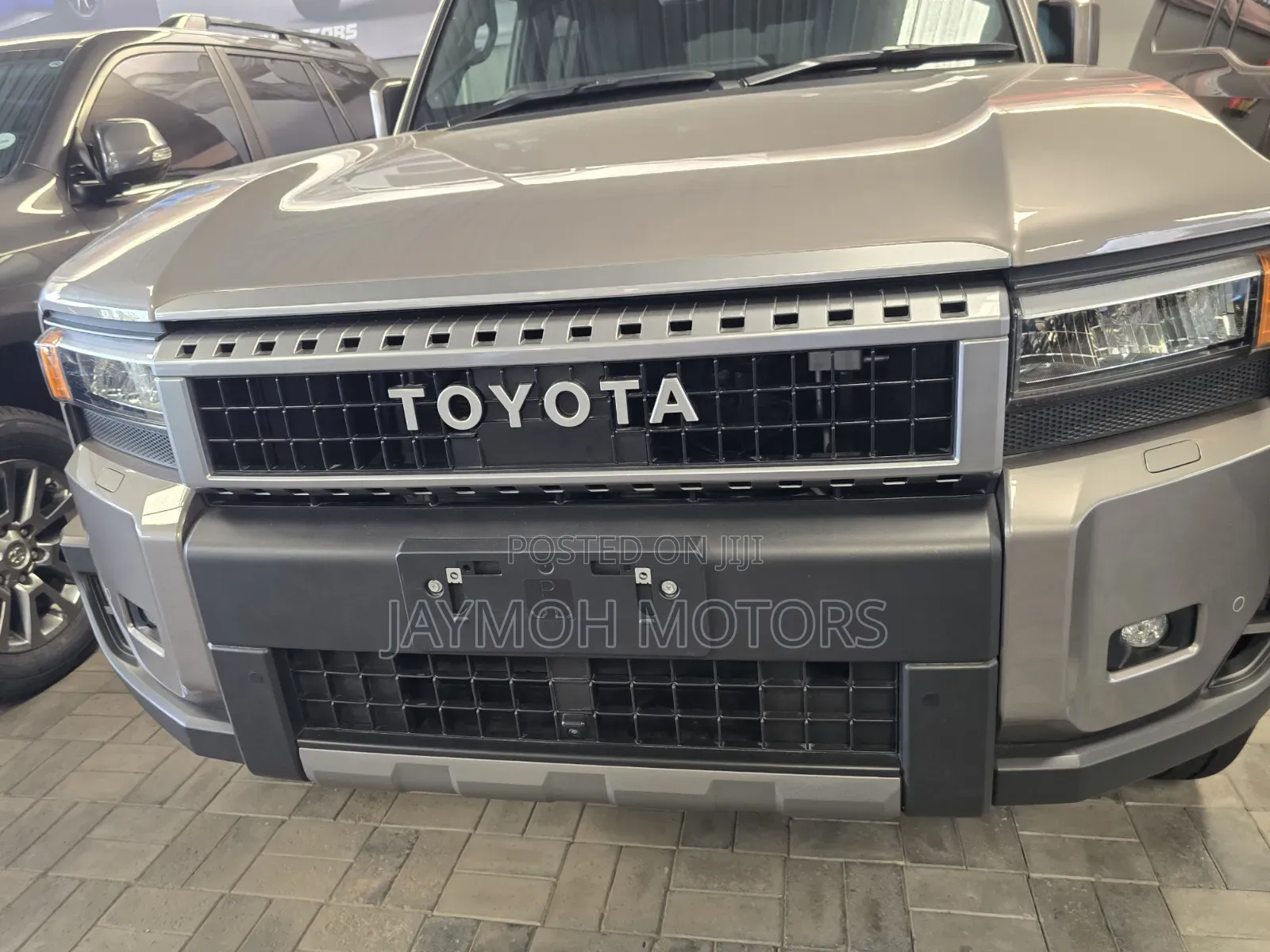 Toyota Land Cruiser Prado 2024 Silver