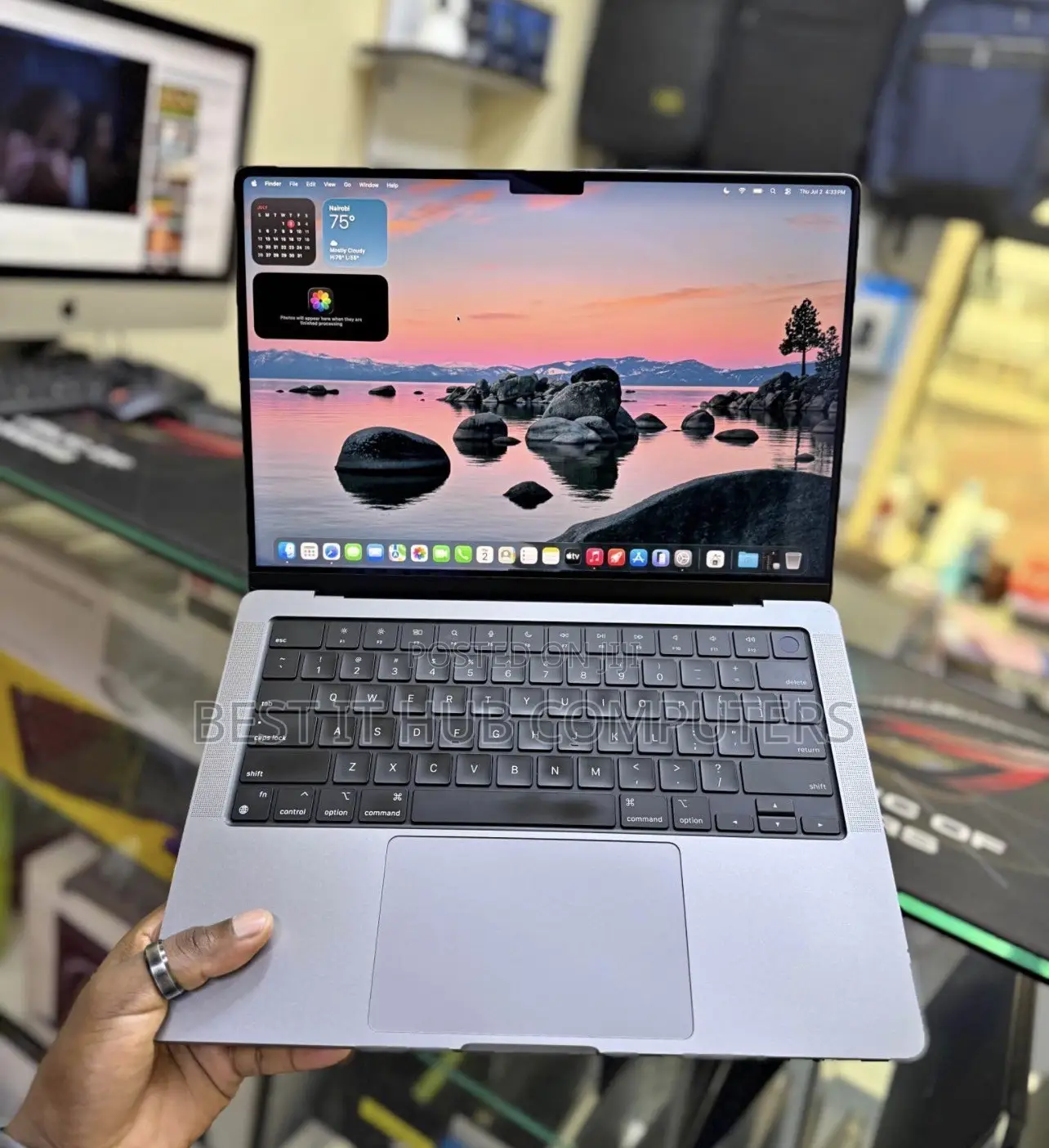 Laptop Apple MacBook Pro 2021 M1 16GB Apple M1 Pro SSD 512GB
