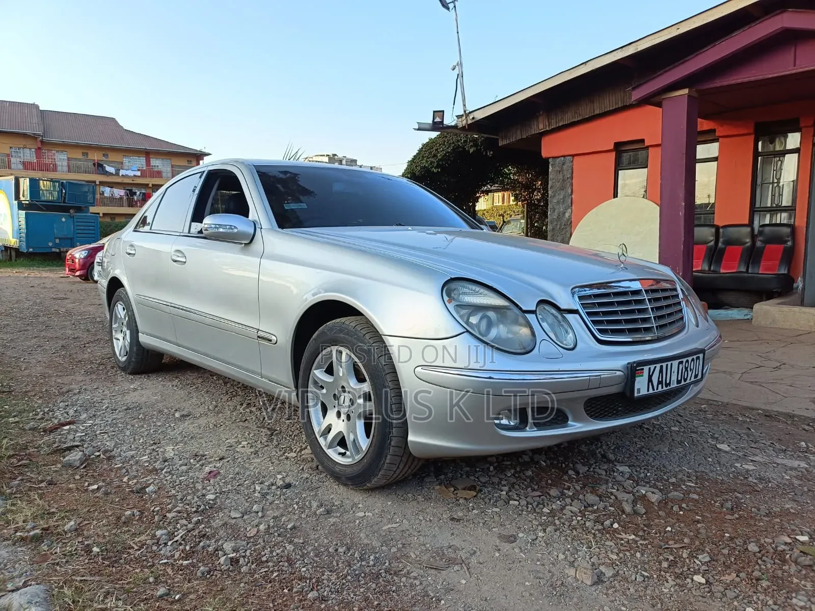 Mercedes-Benz E200 2005 Silver