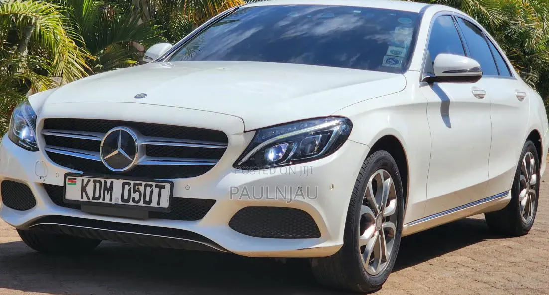 Mercedes-Benz C200 2016 White