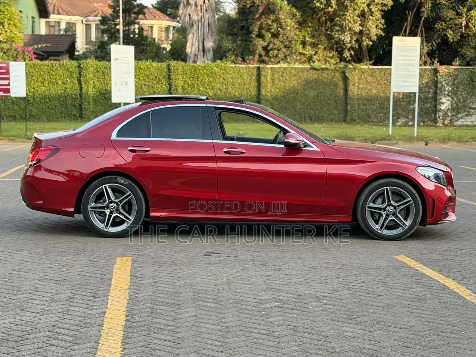 Mercedes-Benz C200 2019 Red