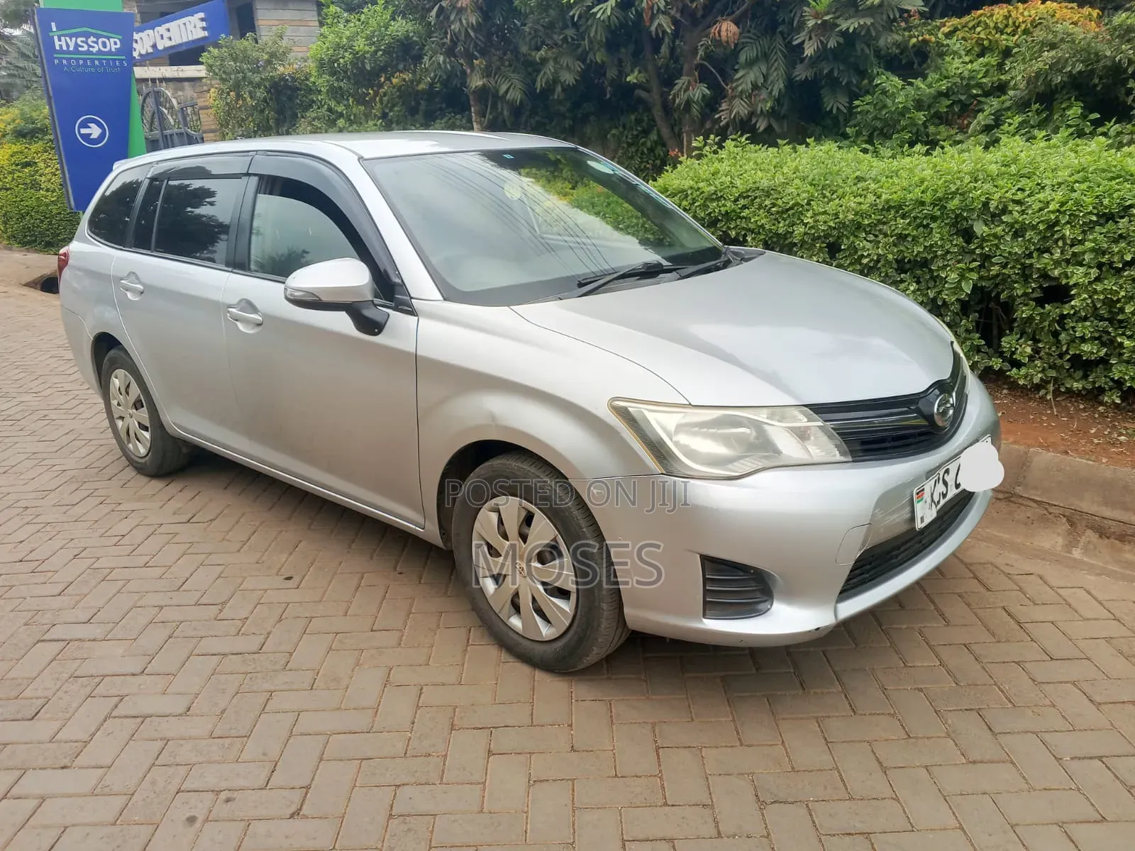 Toyota Corolla Fielder 2013 Silver