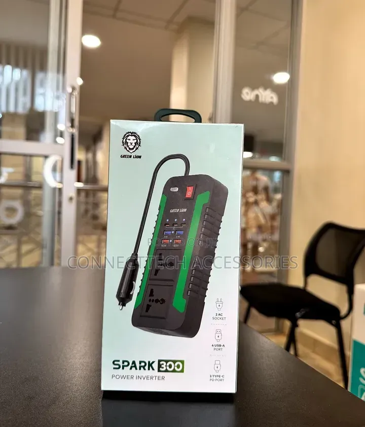 Green Lion Spark 300 Power Inverter