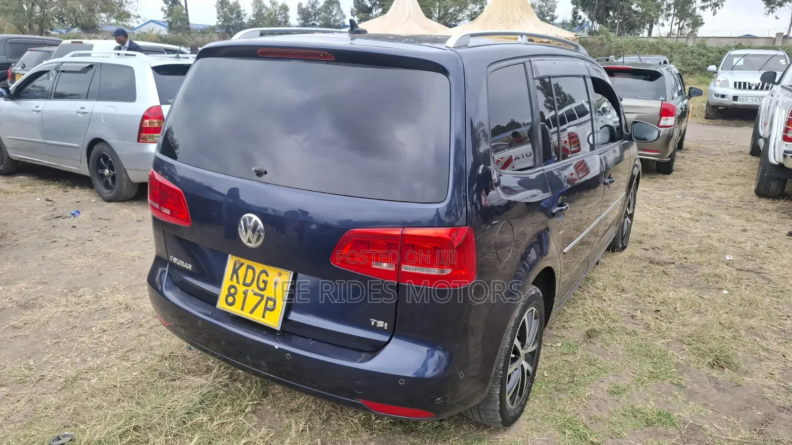 Volkswagen Touran 2015 Blue