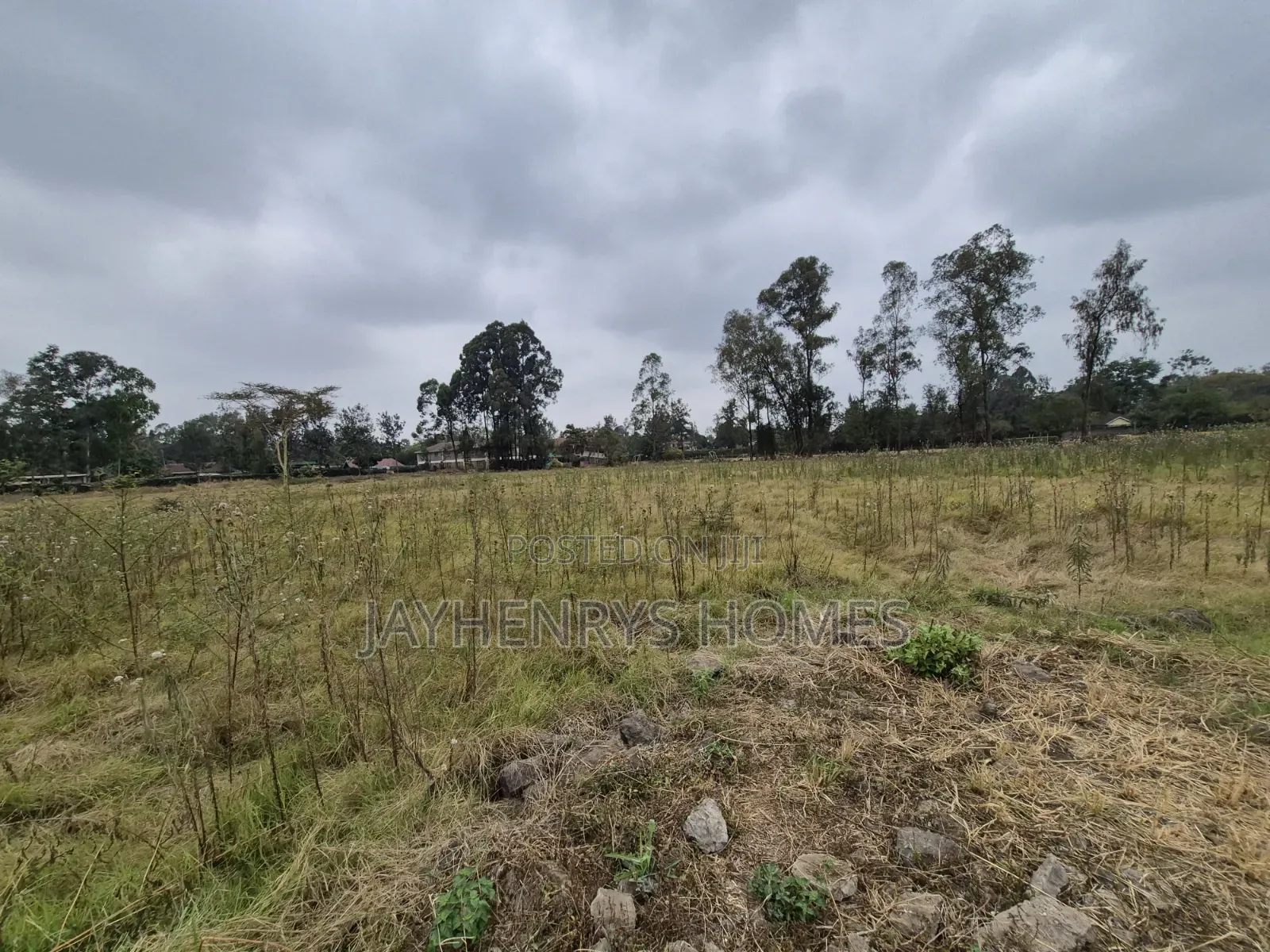 Half Acre Plot for Sale in Garden Estate at `