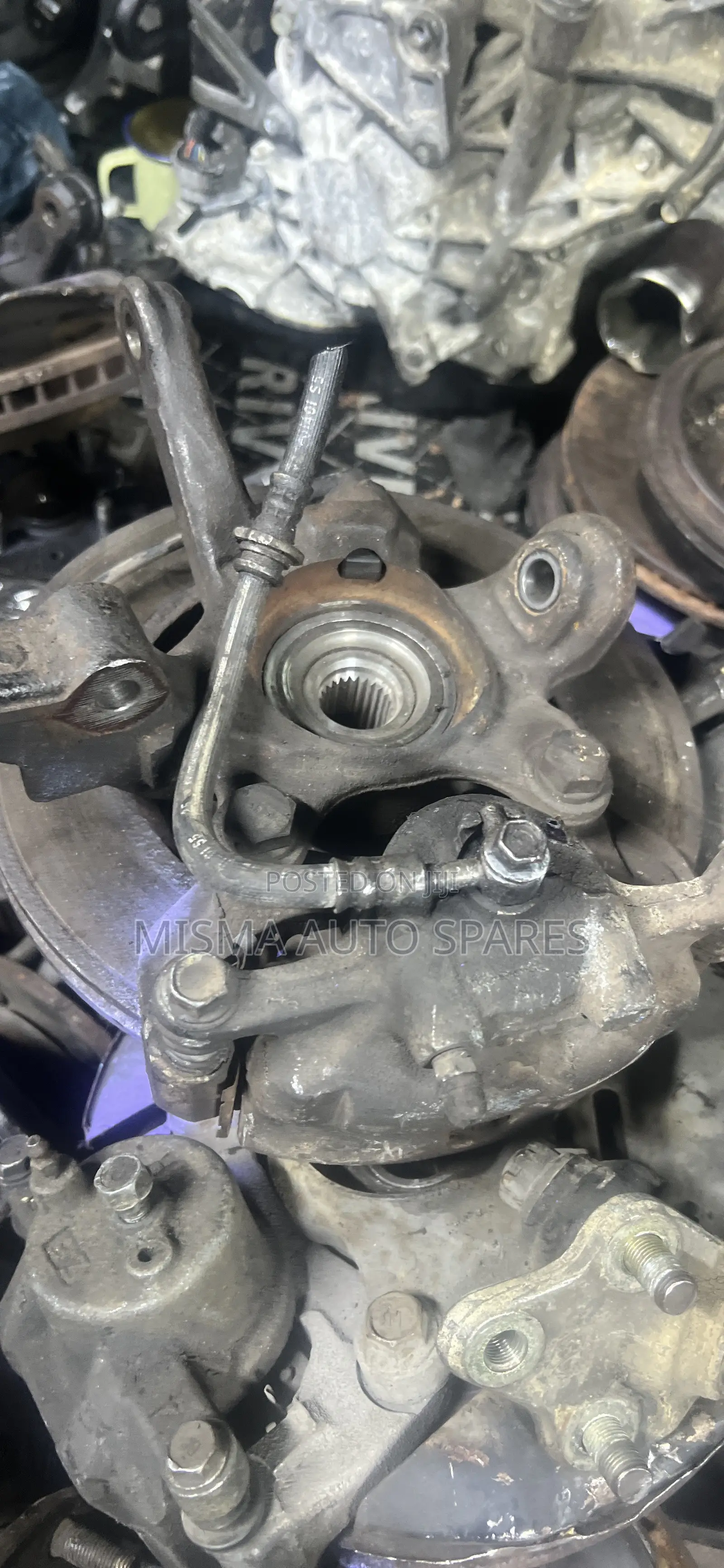 Front Hub B15/B14 Nissan Sunny