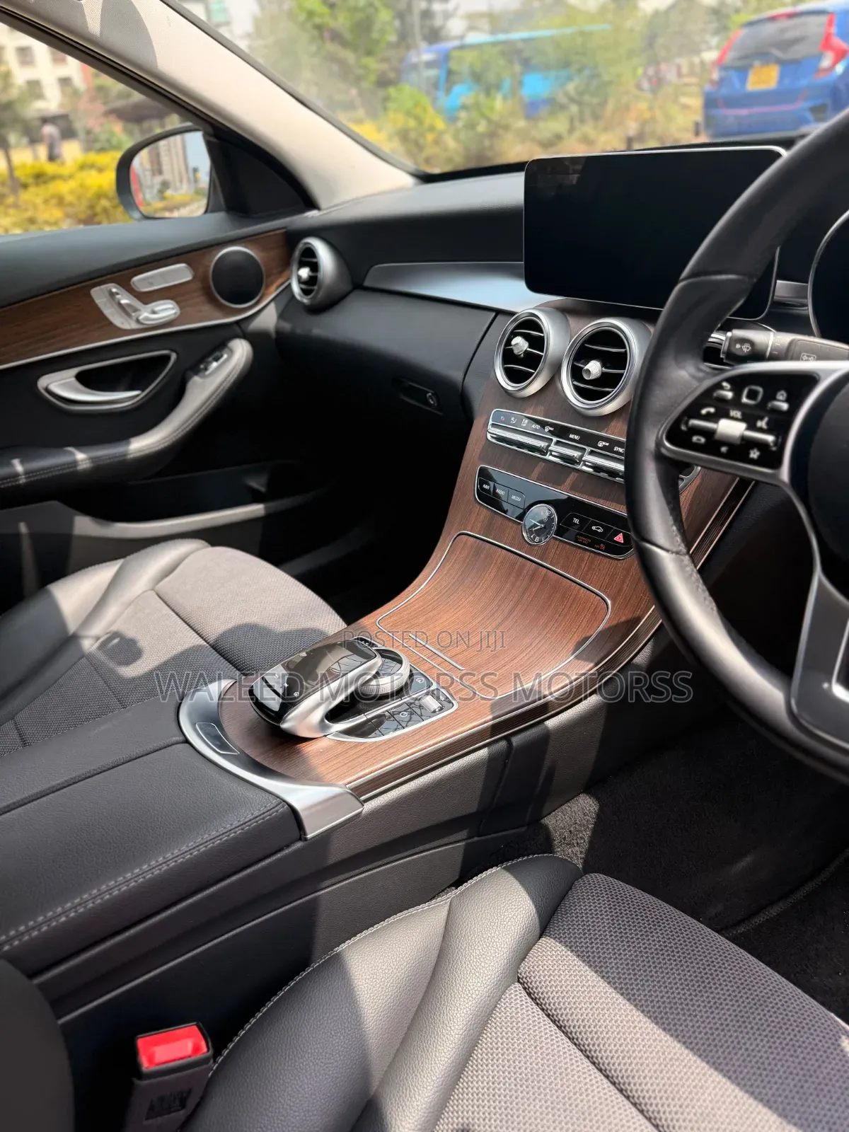 Mercedes-Benz C200 2019 Green