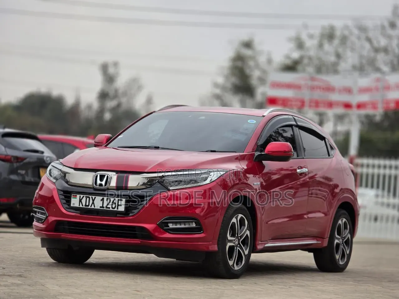 Honda Vezel 1.5 Hybrid 2WD 2018 Red