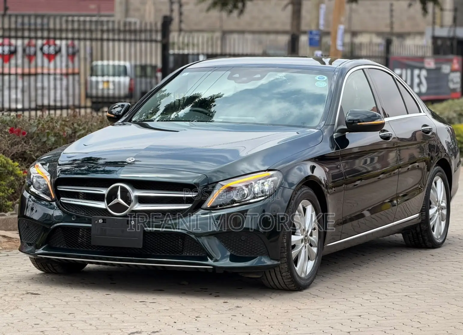 Mercedes-Benz C200 2019 Green