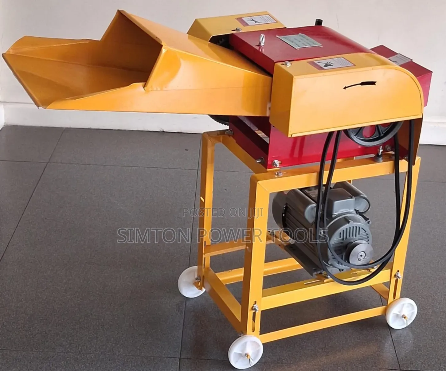 Milano Italia McC-300 Electric High-Speed Chaff Cutter and Chopper.